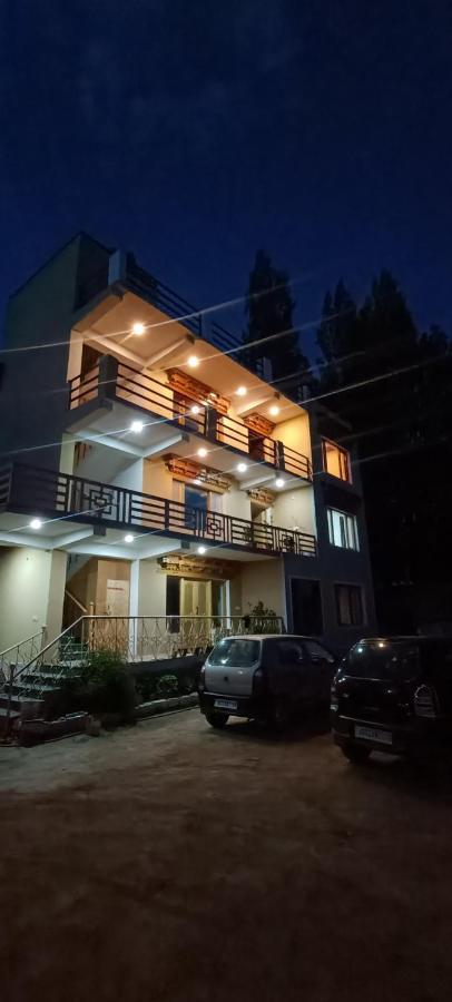 Zlatan Guest House Лех Экстерьер фото